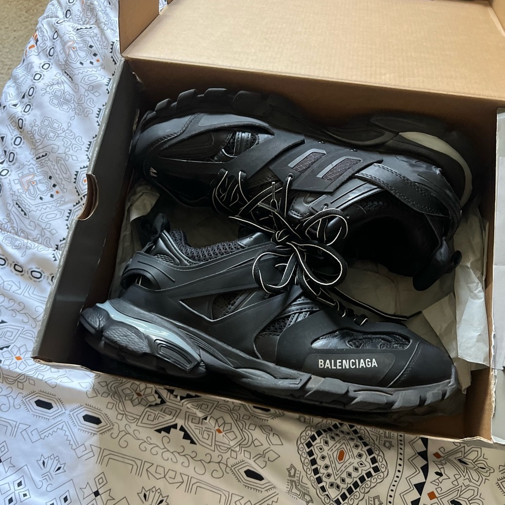 Balenciaga Men's Black Sneakers